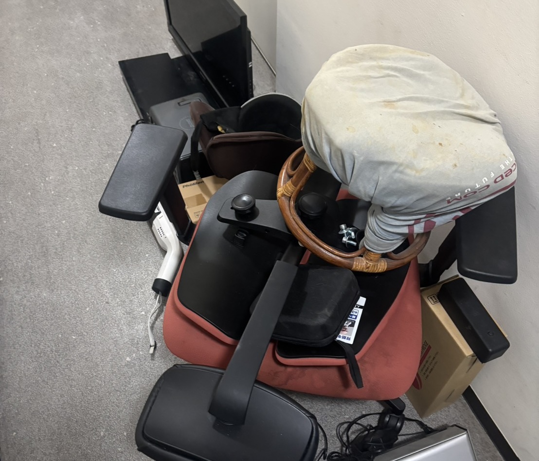 豊見城市高安で自宅兼事務所の備品を整理